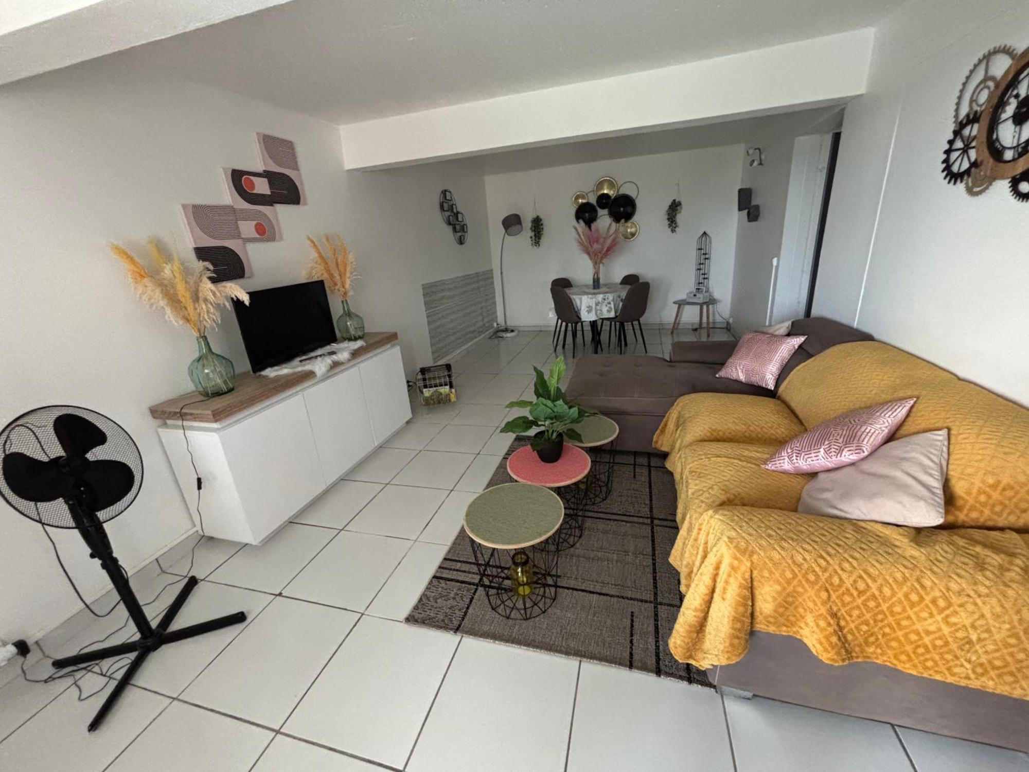 Villa Klytanly Le Robert Exteriör bild